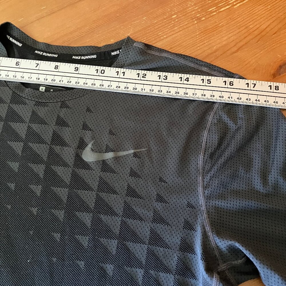 NIKE RUNNING Unisex Gray T-shirt Size M - Picture 11 of 11